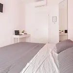 Couette-café Guest House Roma Rome